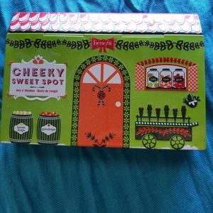 Benefit Cheeky Sweet Spot Blush palette